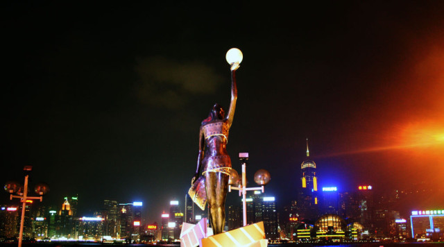 香港の像