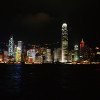 香港の夜のビル