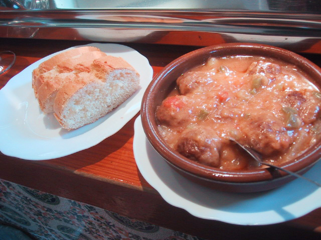 スペイン肉ボール料理